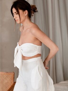 Reverse White Tie-Front Strapless Crop Top M NEW $68